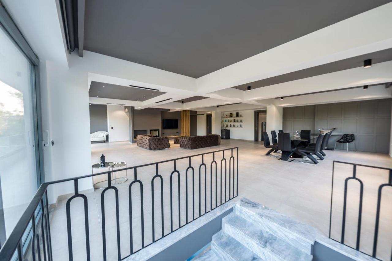Villa Athos 古维亚 外观 照片